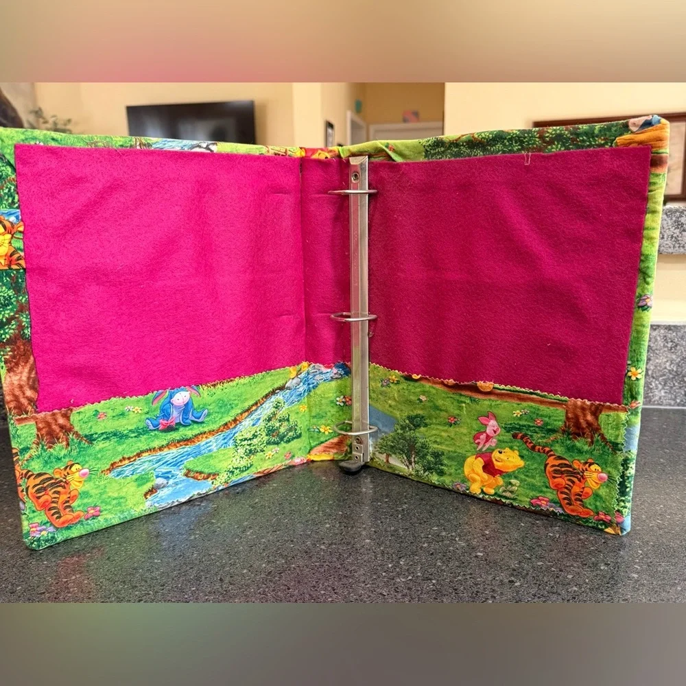 90s Winnie the Pooh Fabric Panel Binder